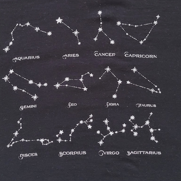 Zodiac Constellation Cropped Shirt | EUC Long Sleeves Ladies XL - Picture 6 of 11